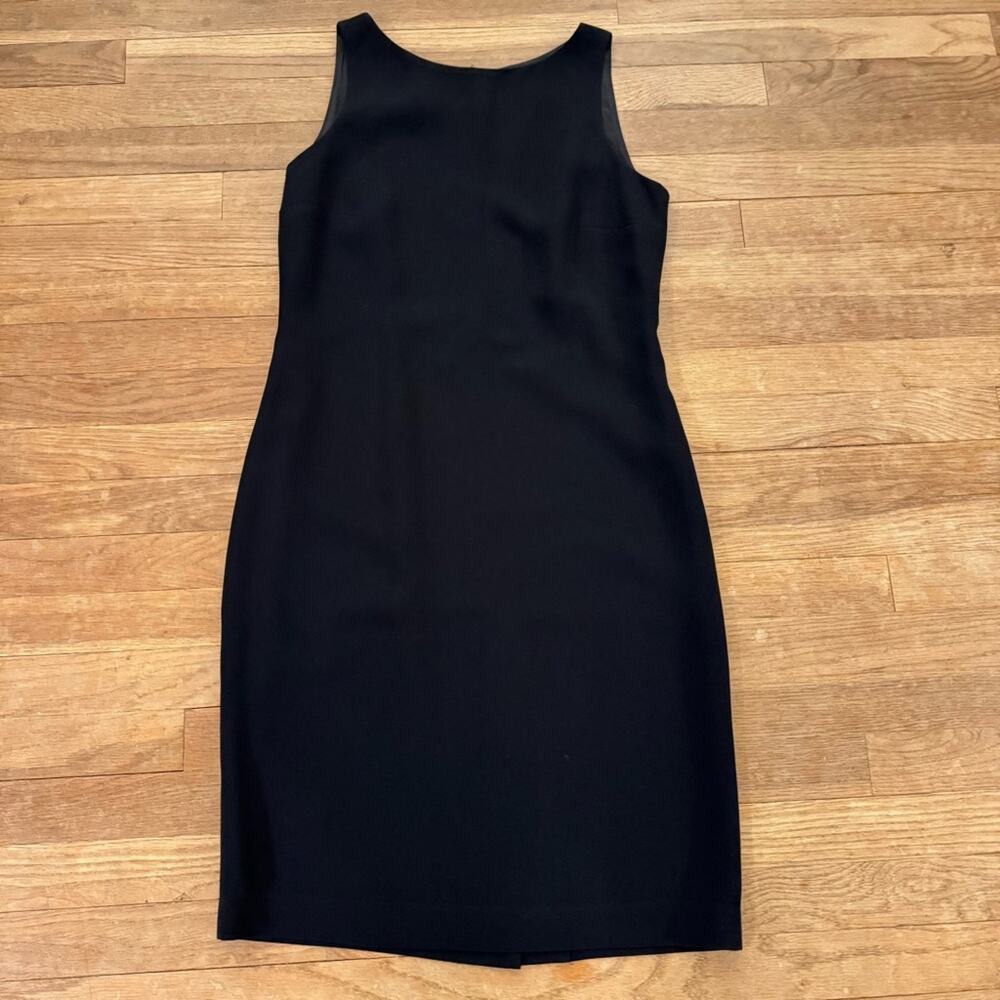 Louben black sleeveless knee length sheath cocktail dress size 6
b28